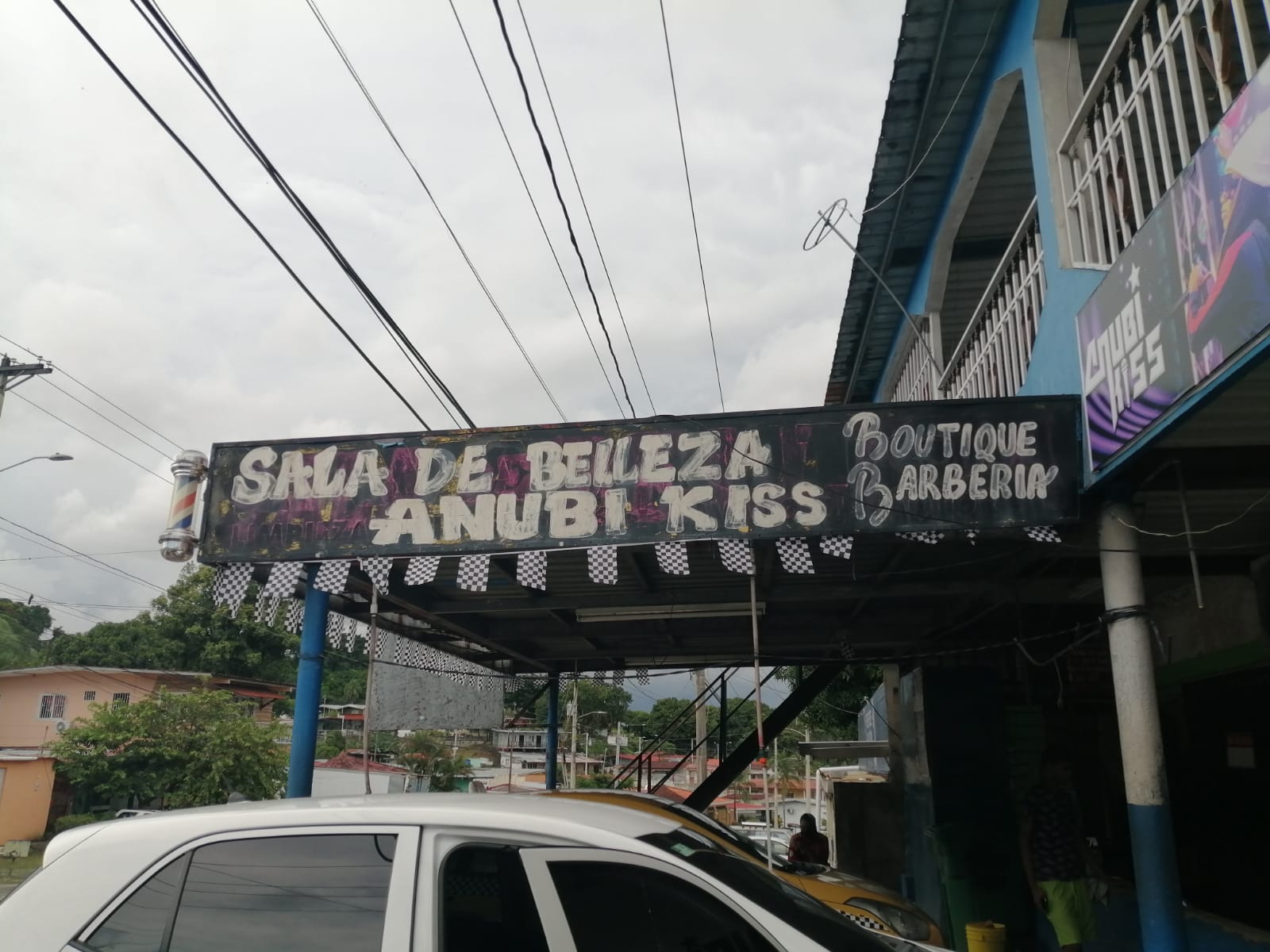 Lava auto y barberia anubis kiss