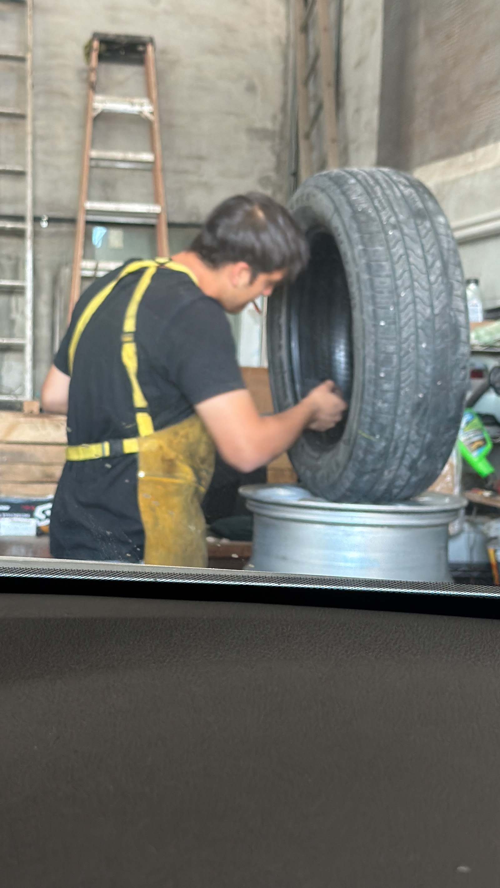 Reparacion de llantas Dhillon