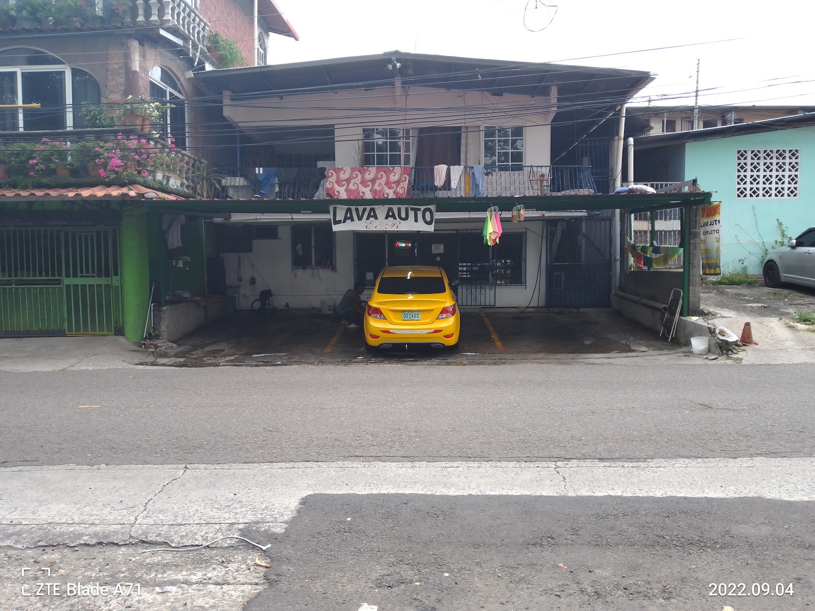 Lava auto E y R