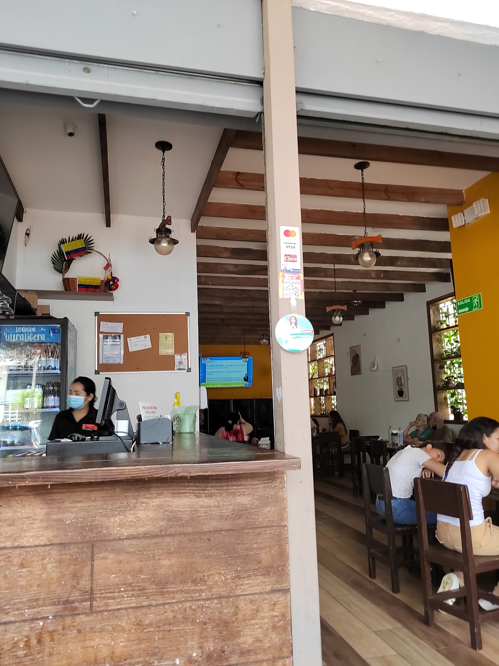 Cali Ají Restaurant