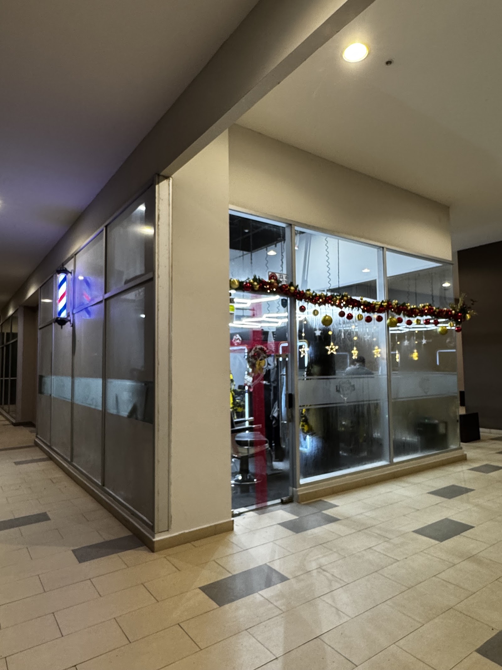 latinos barber studio
