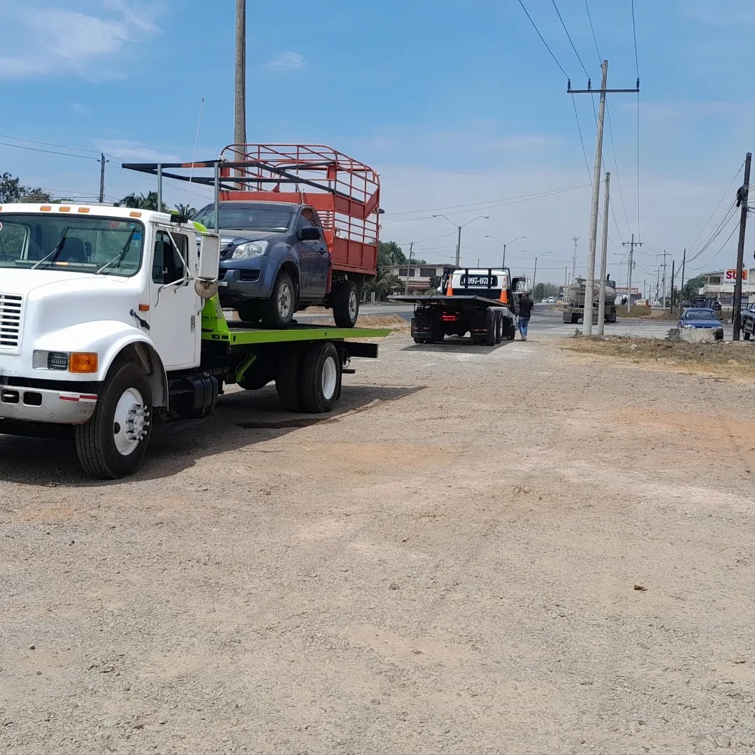 Gruas y taller pinki