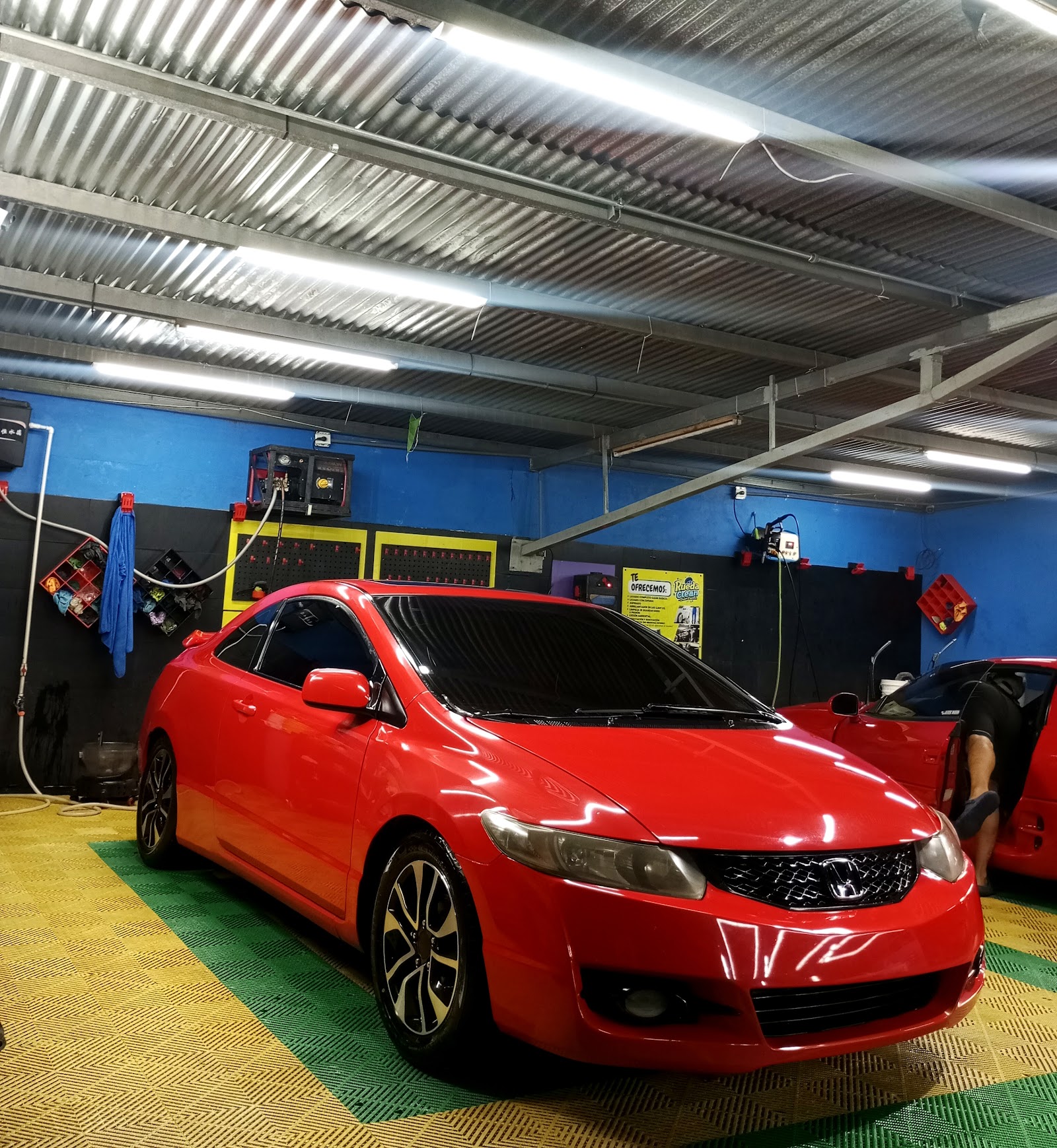 Rueda Clean | Car Wash & Llanteria.