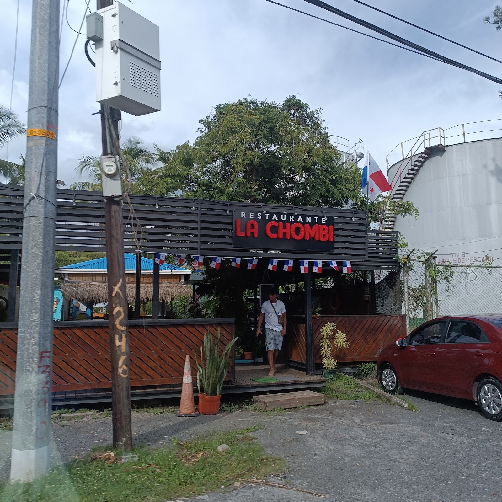 La Chombi Restaurante Bar