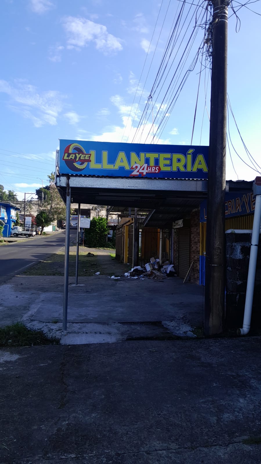 Llanteria La YEE