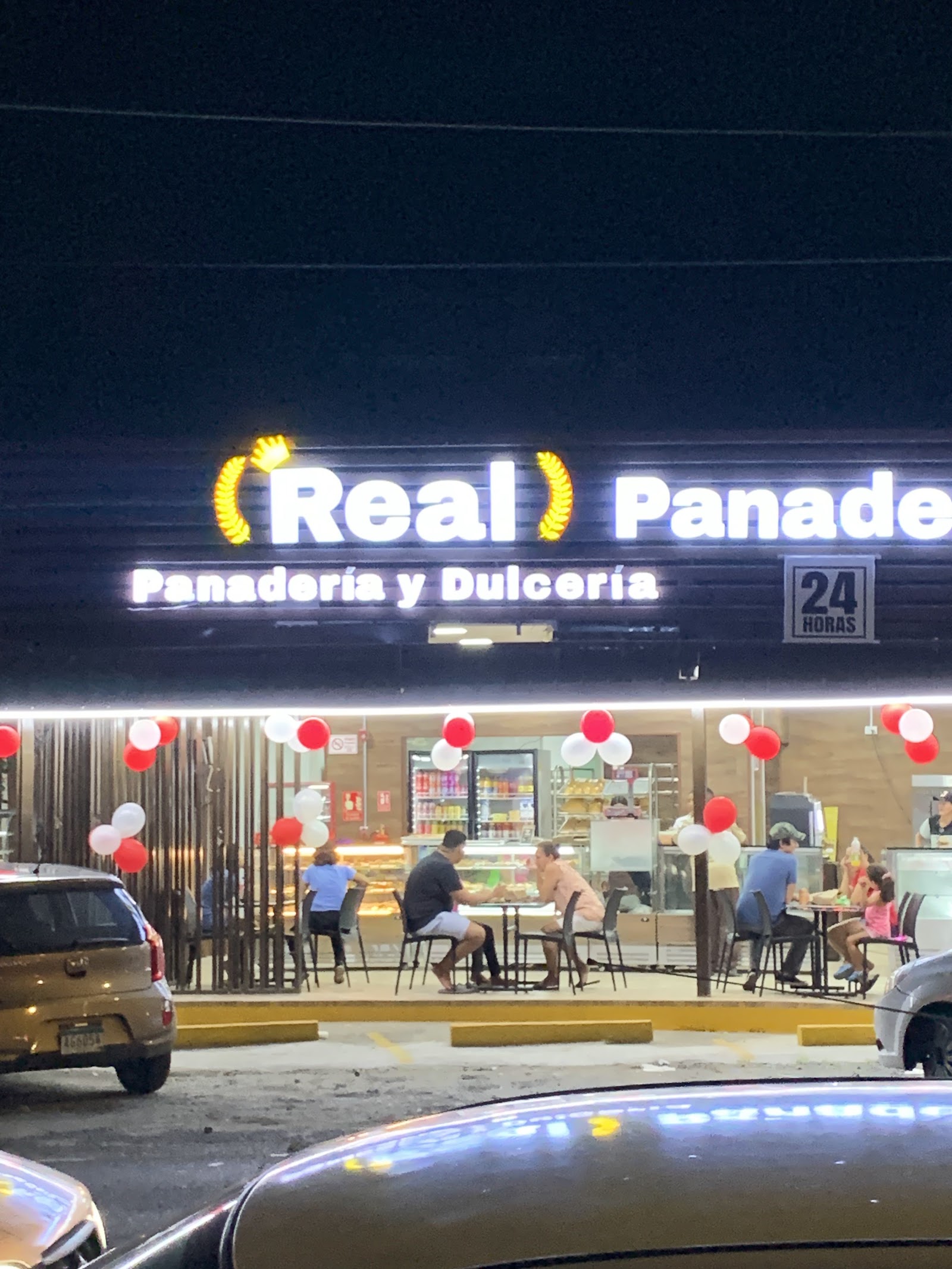 Real Panadería y Dulcería