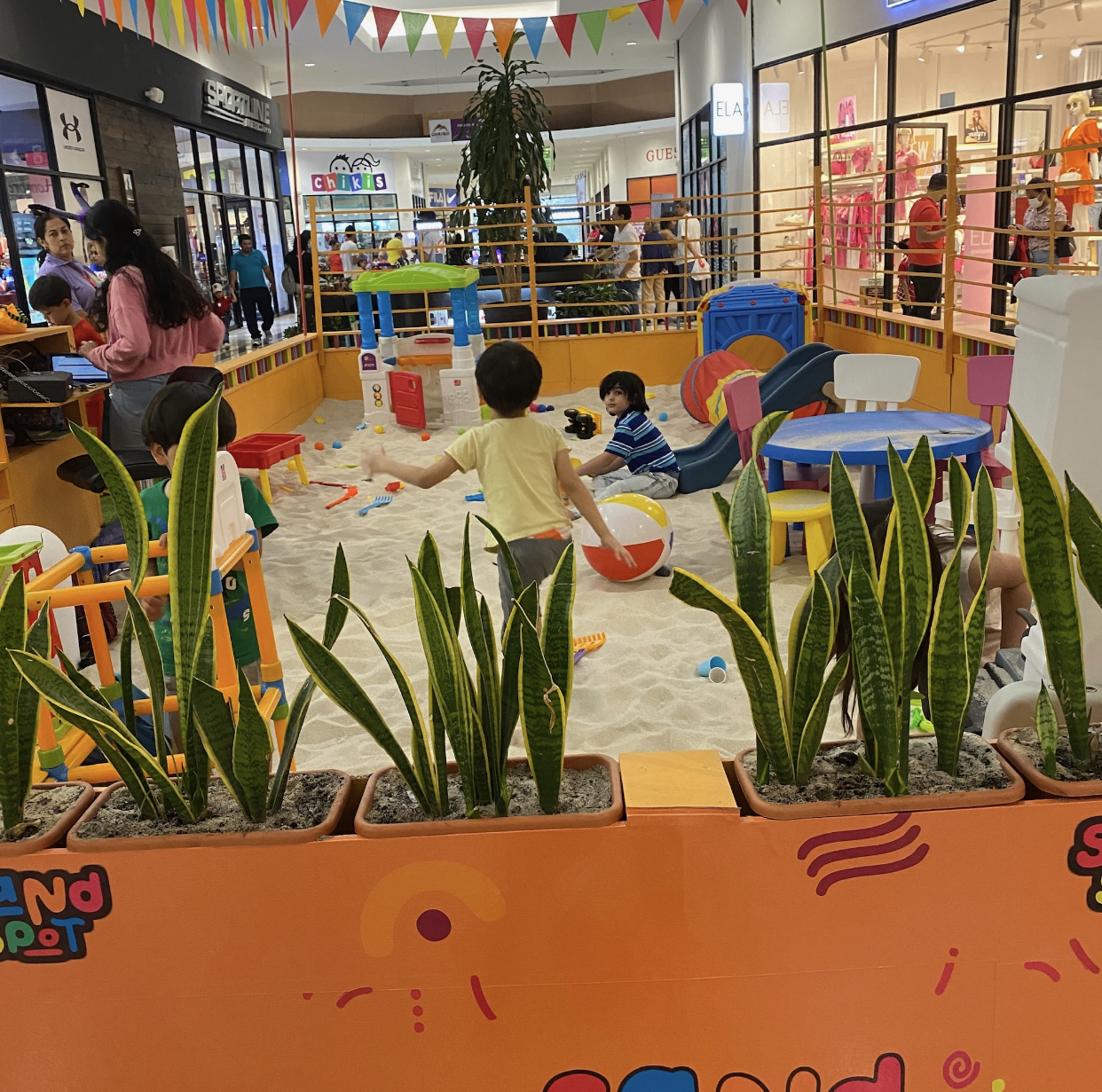 Sand Spot Federal Mall