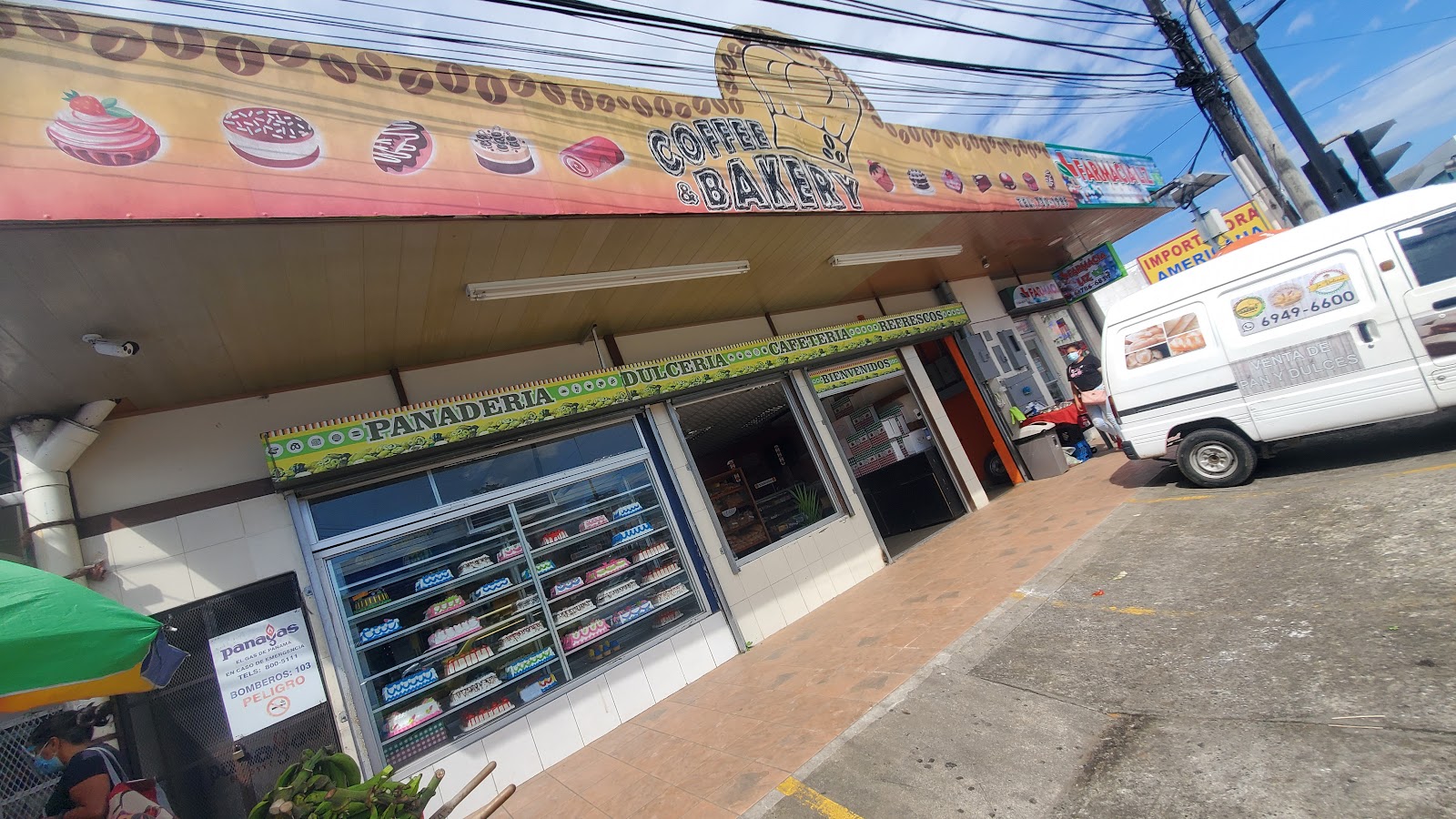 Coffee & Bakery
