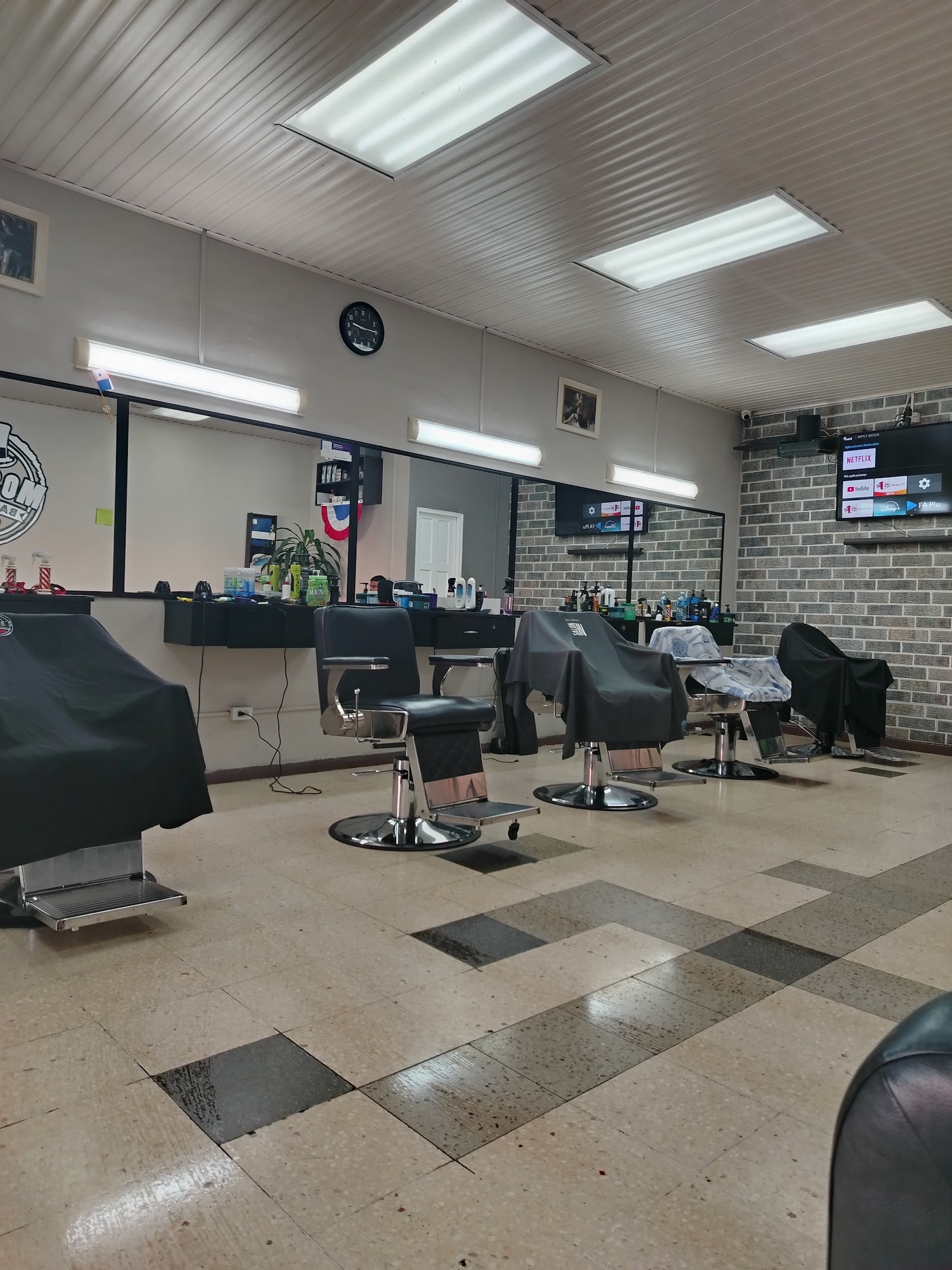 Moshe's Barbershop