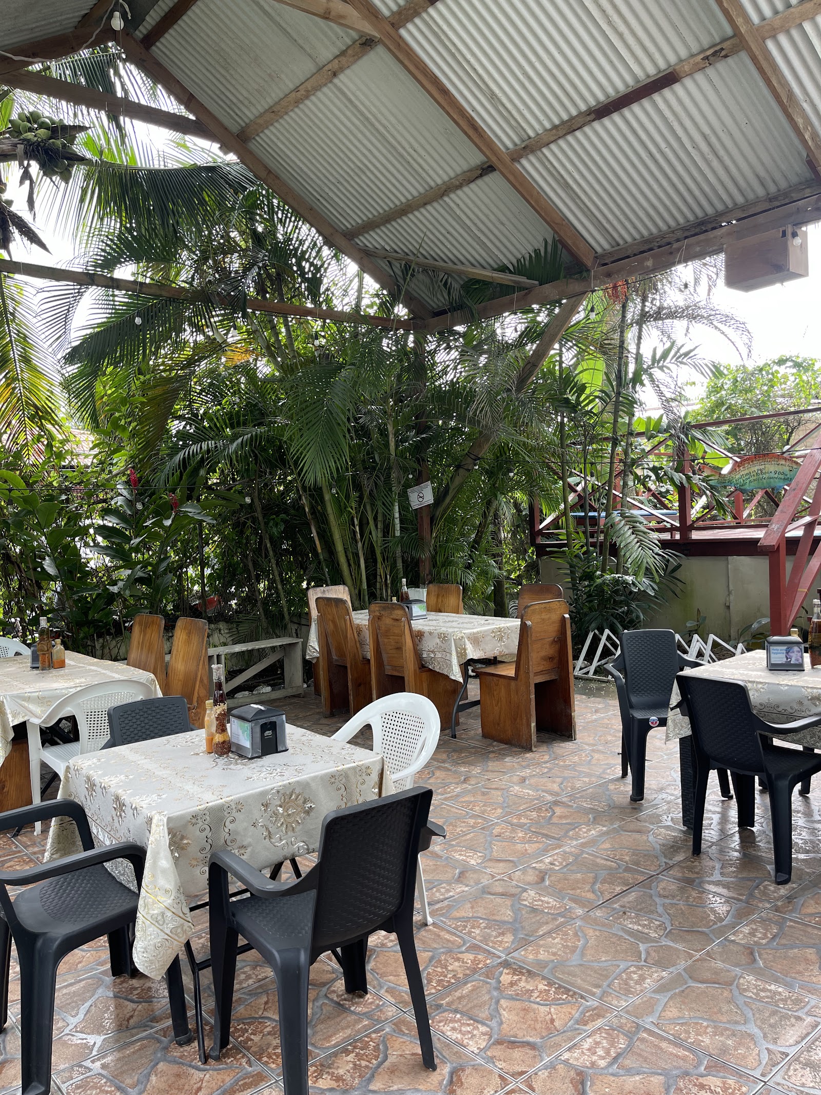 La Fonda El Fruta de pan