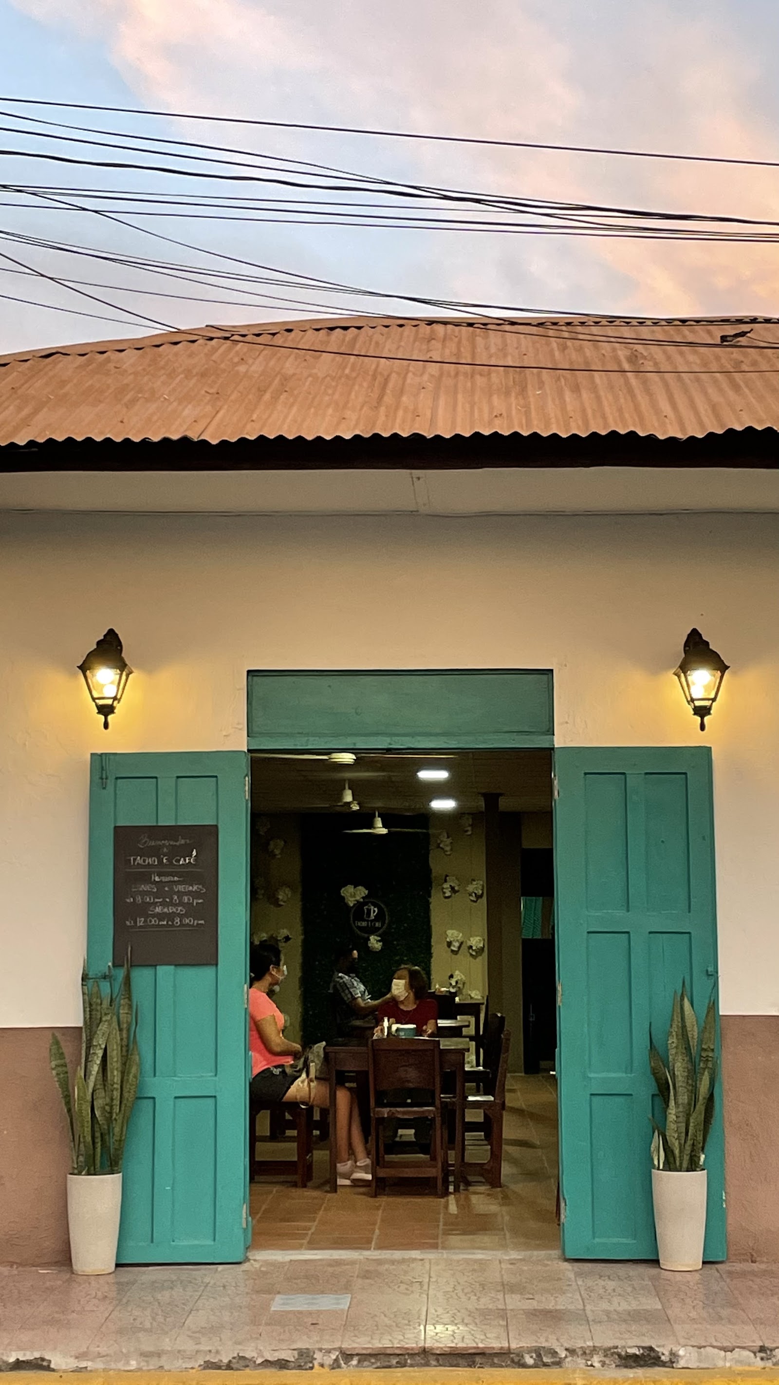TACHO ‘E CAFÉ