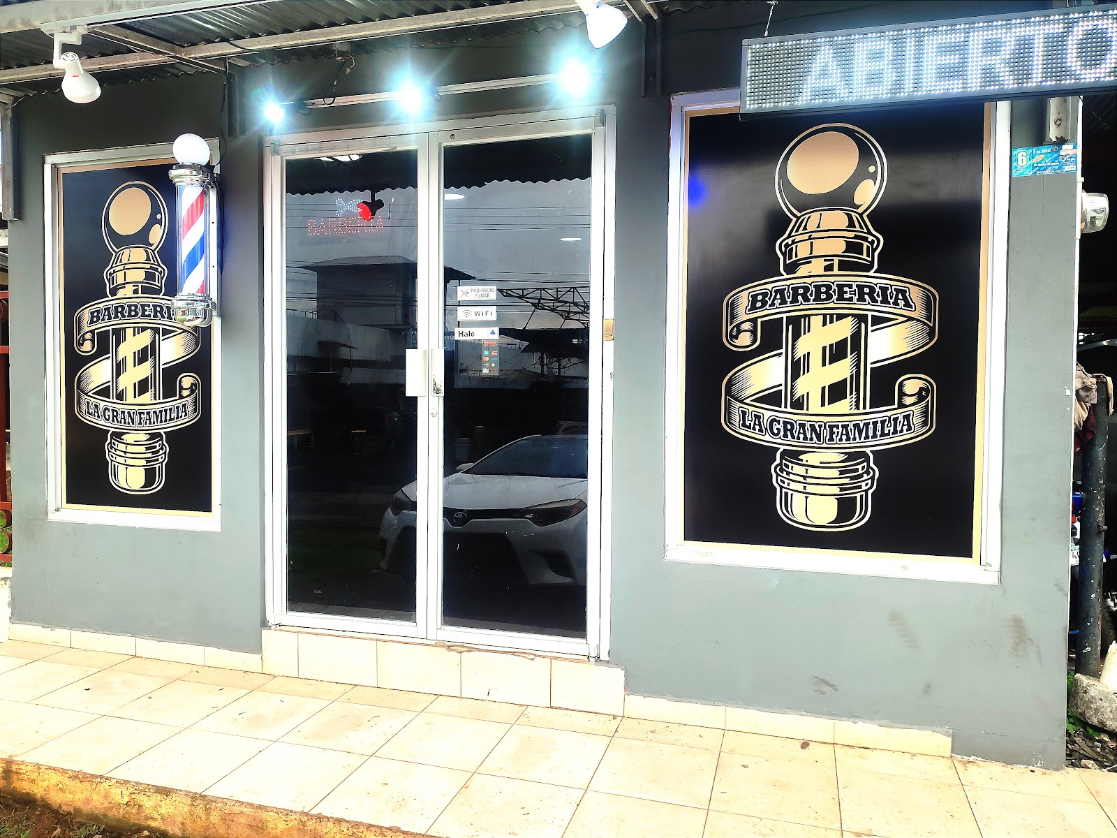 Barbería la gran familia