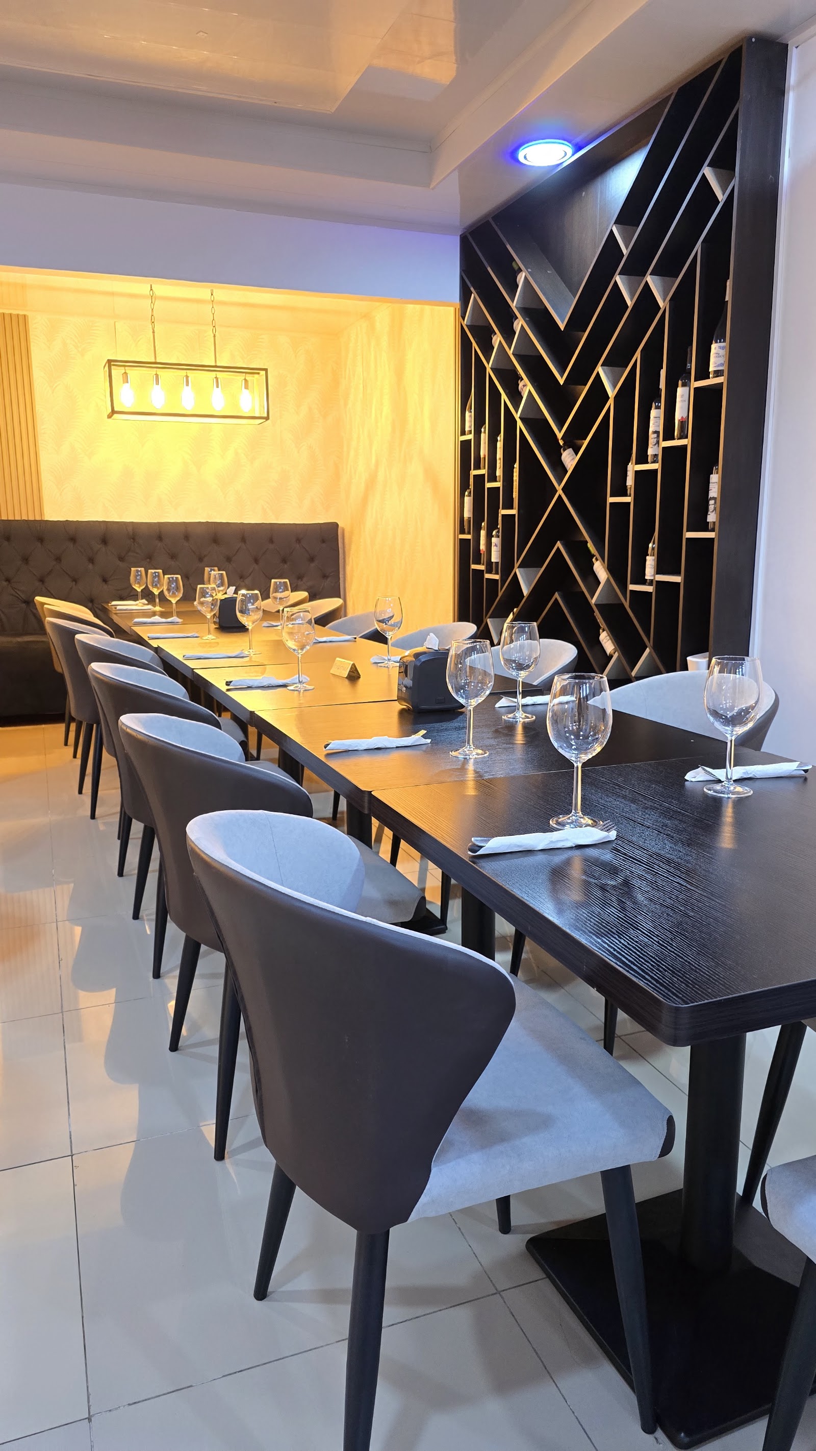 Astoria Restaurant