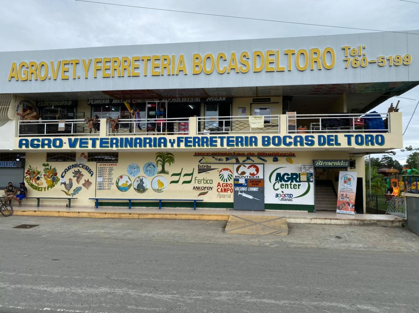 Agroveterinaria y Ferreteria Bocas del Toro