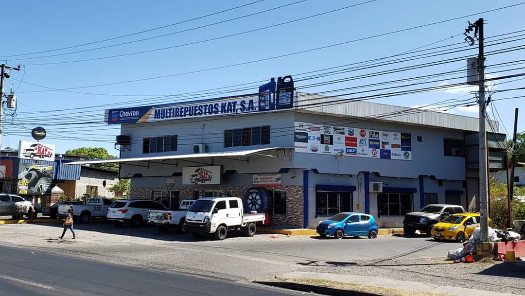 MULTIREPUESTOS KAT, S A