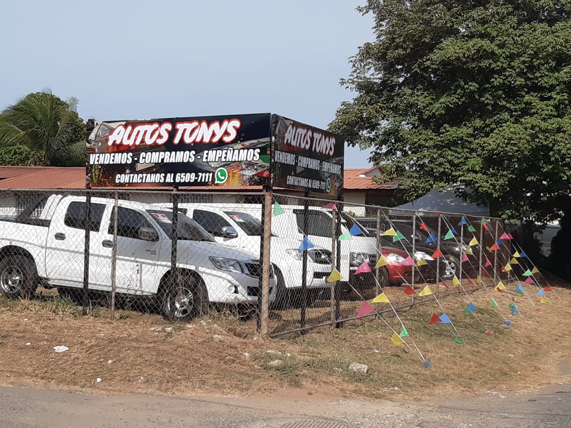 AUTOS TONYS