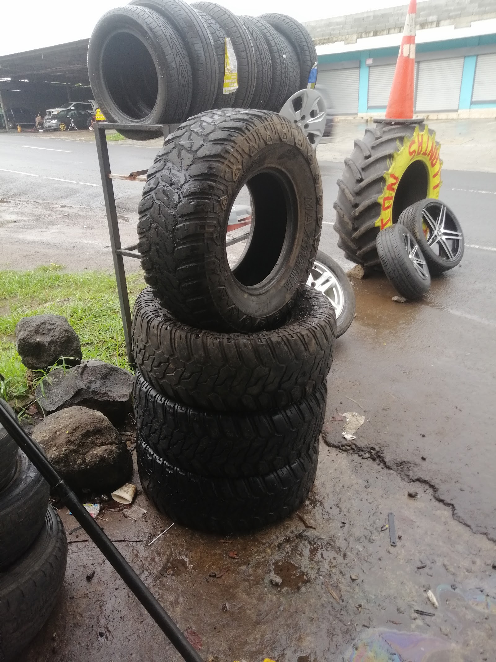 Llanteria y reparaciones XERA