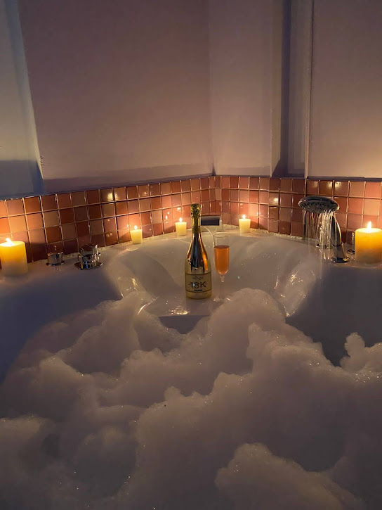 Cute Spa and Salon
