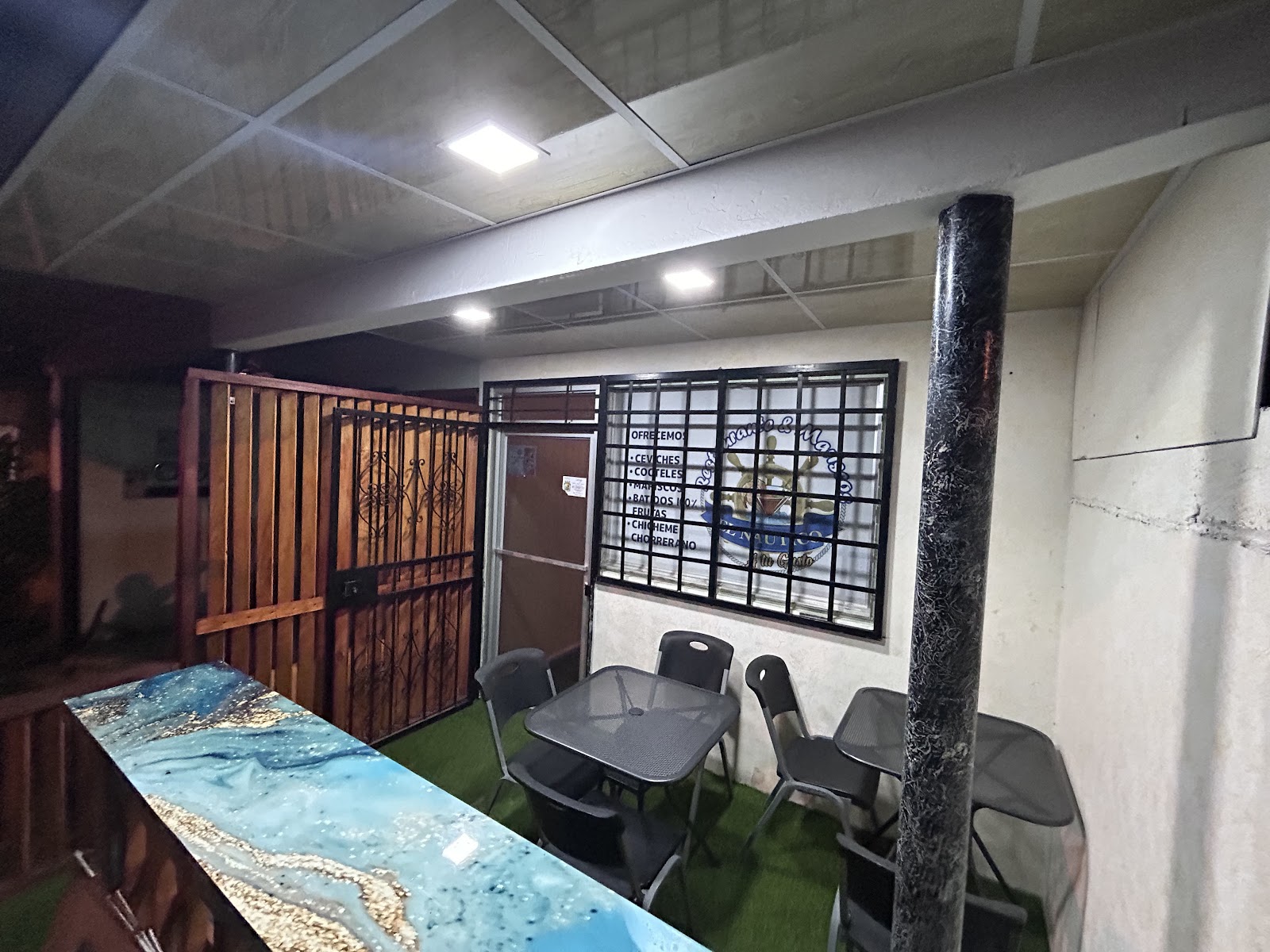 Restaurante y Mariscos El Náutico